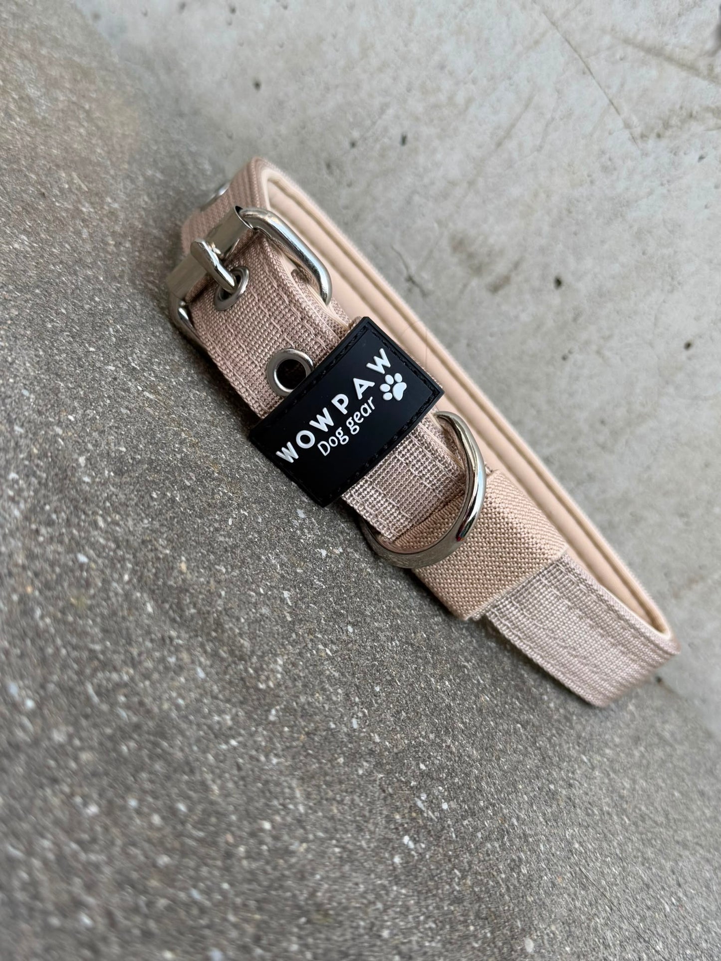 Hochwertiges Basic Hundehalsband Beige 2,5cm Größe M