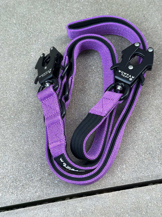 Guinzaglio tattico per cani con moschettone a rana, girevole a 360°, lunghezza 1,8 m, viola scuro