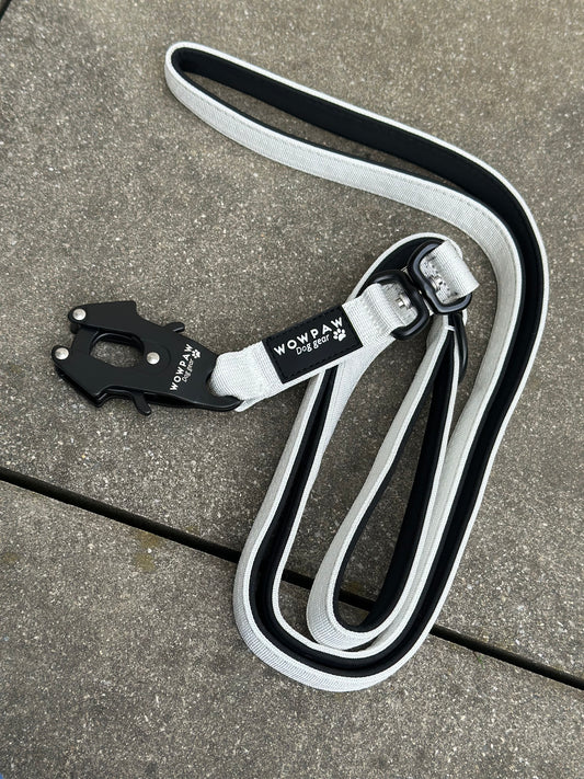 Guinzaglio tattico per cani con moschettone a rana, girevole a 360°, lunghezza 1,8 m, nero