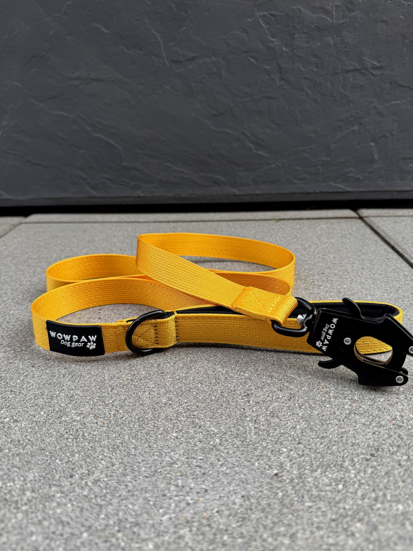 Taktische Hundeleine mit Froschkarabiner Länge 1,5m Gelb