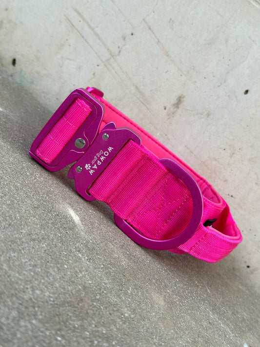 Hochwertiges taktisches Hundehalsband 5cm ULTRA LIGHT Magenta Edition Größe L