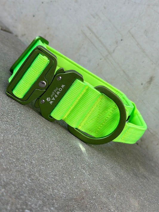 Hochwertiges taktisches Hundehalsband 5cm ULTRA LIGHT Neongrün Edition Größe L