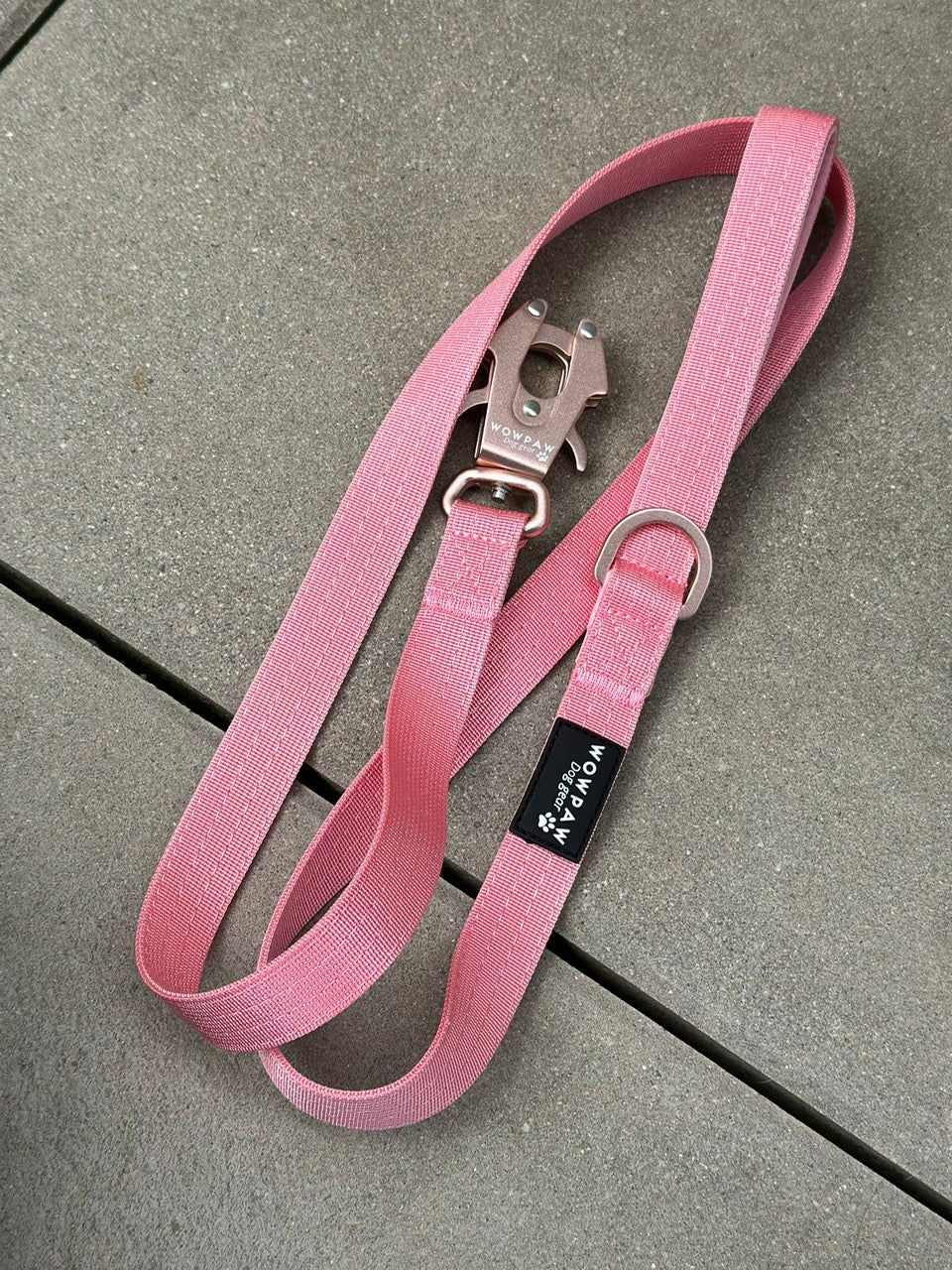 Taktische Hundeleine ULTRA LIGHT SOFTLINE Rosa Edition 360° drehbar Länge 1,5m