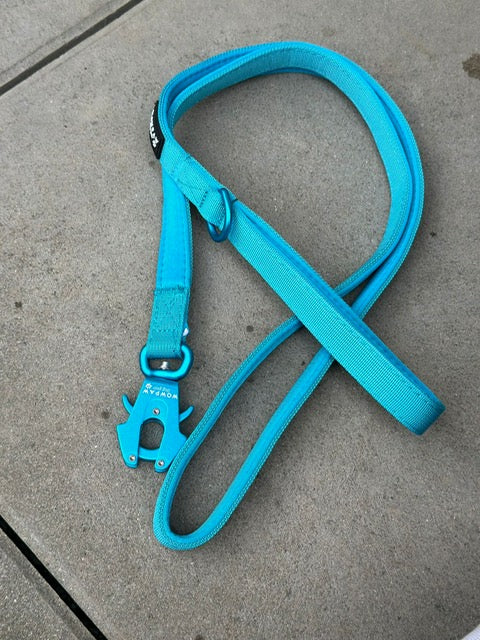 Taktische Hundeleine ULTRA LIGHT Hellblau Edition, Länge 1,5m XS