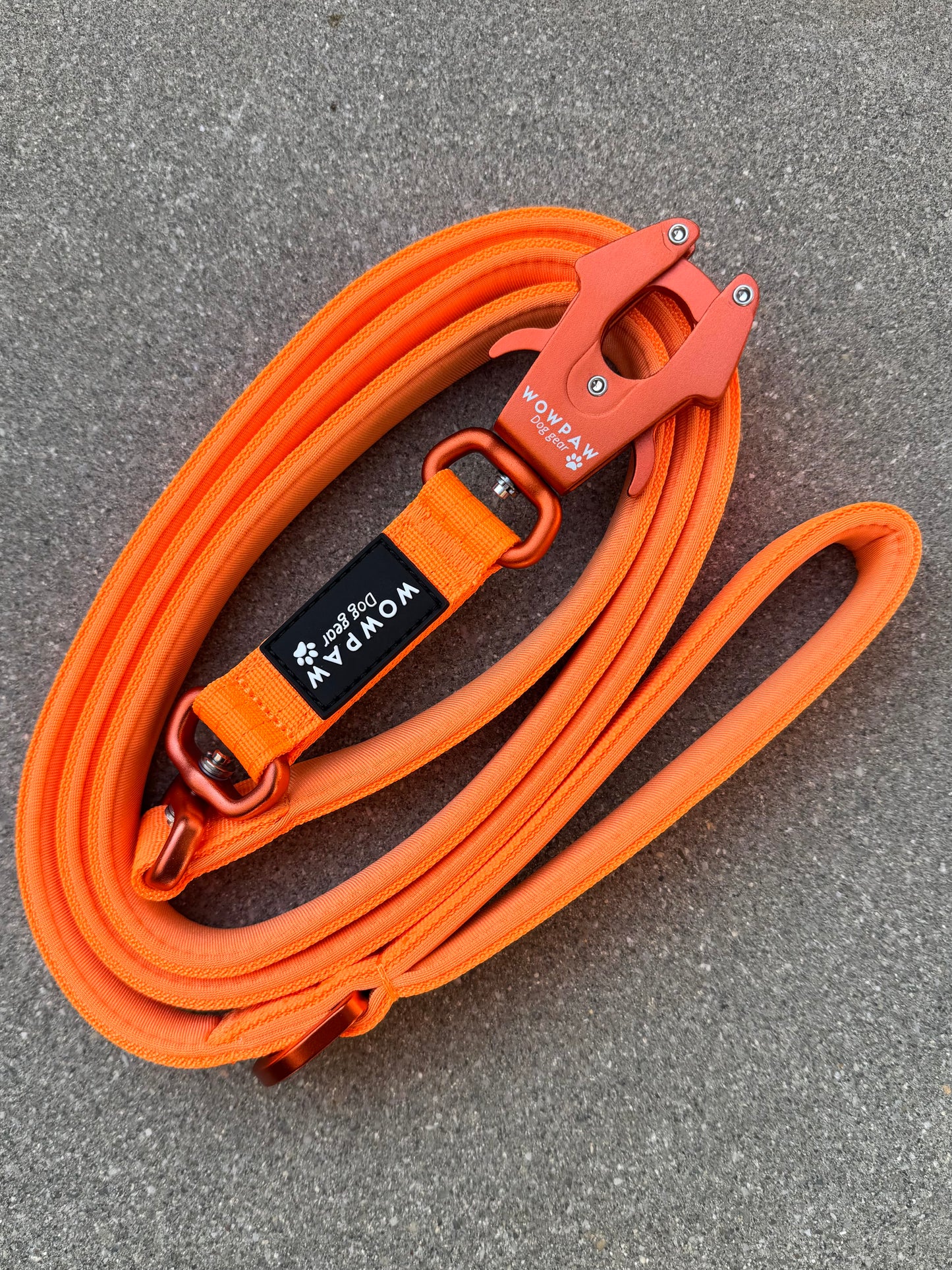 Guinzaglio tattico per cani con moschettone a rana, girevole a 360°, lunghezza 1,8 m, rosa