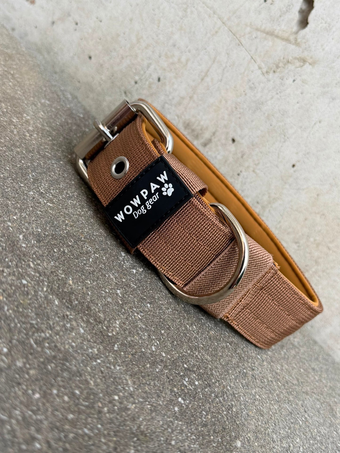 Hochwertiges Basic Hundehalsband Braun 3,8cm Größe M