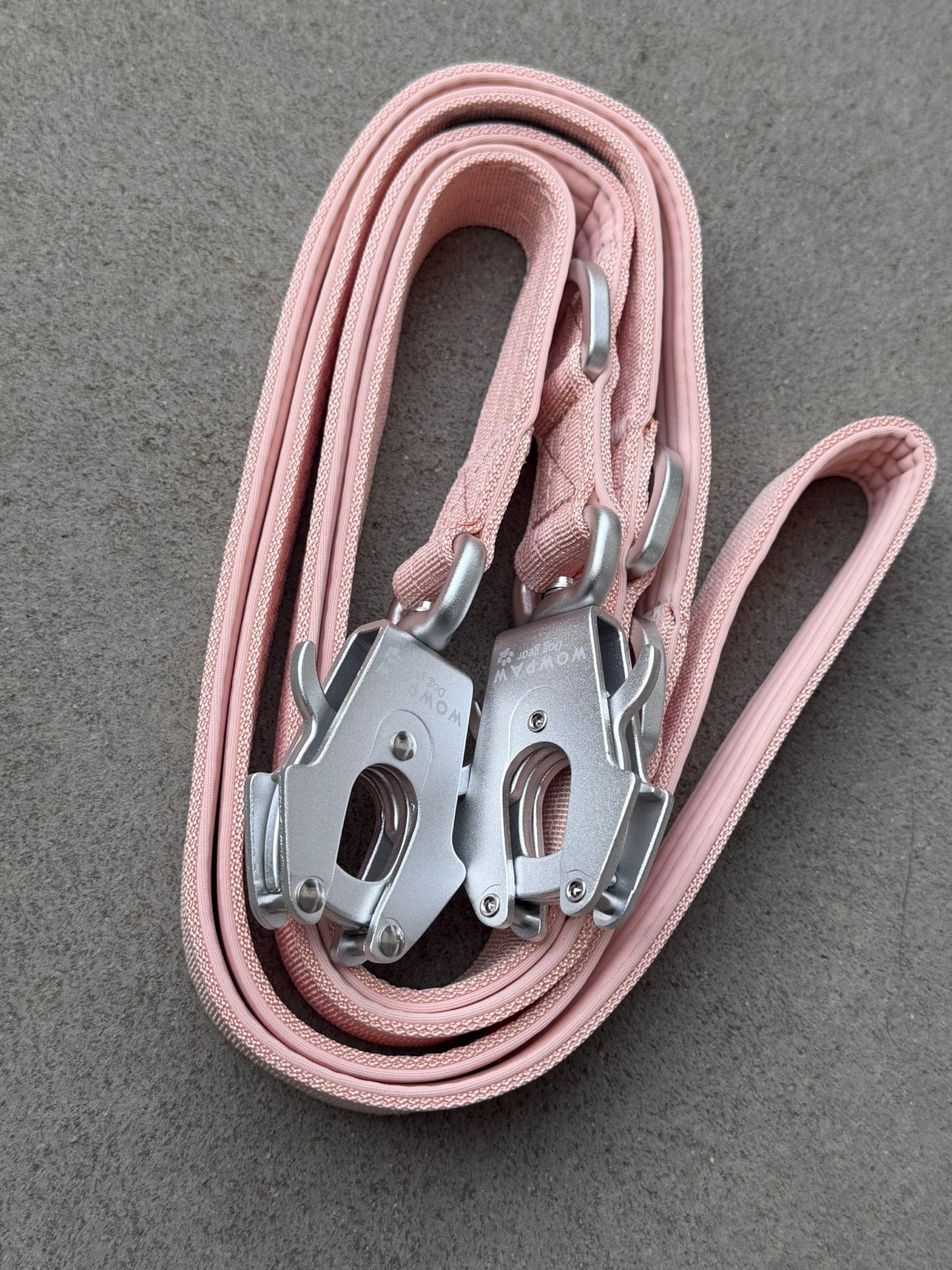 Guinzaglio tattico per cani con moschettone a rana, girevole a 360°, lunghezza 1,8 m, viola scuro