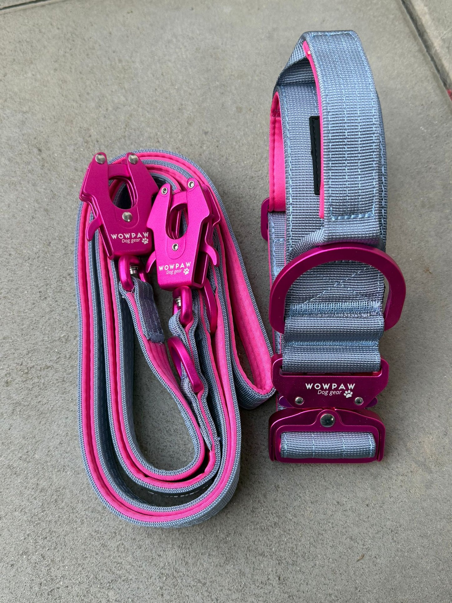 Guinzaglio tattico per cani con moschettone a rana, girevole a 360°, lunghezza 1,8 m, viola scuro