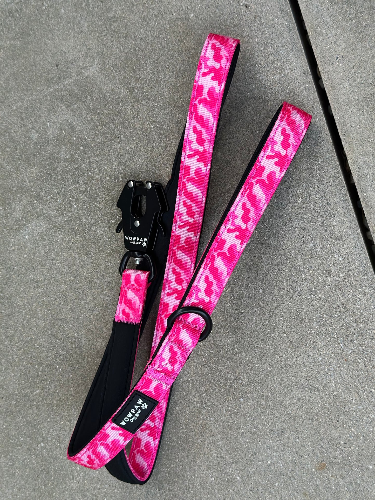 Taktische Hundeleine XS/XXS mit Froschkarabiner Länge 1,2m, Pink-Camouflage