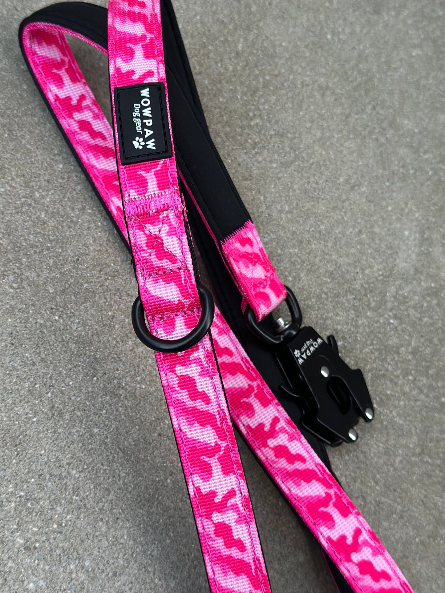 Taktische Hundeleine XS/XXS mit Froschkarabiner Länge 1,2m, Pink-Camouflage