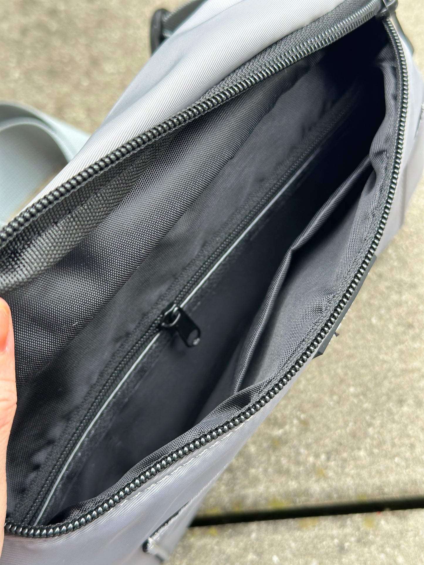 Bauchtasche mit Kotbeutelspender