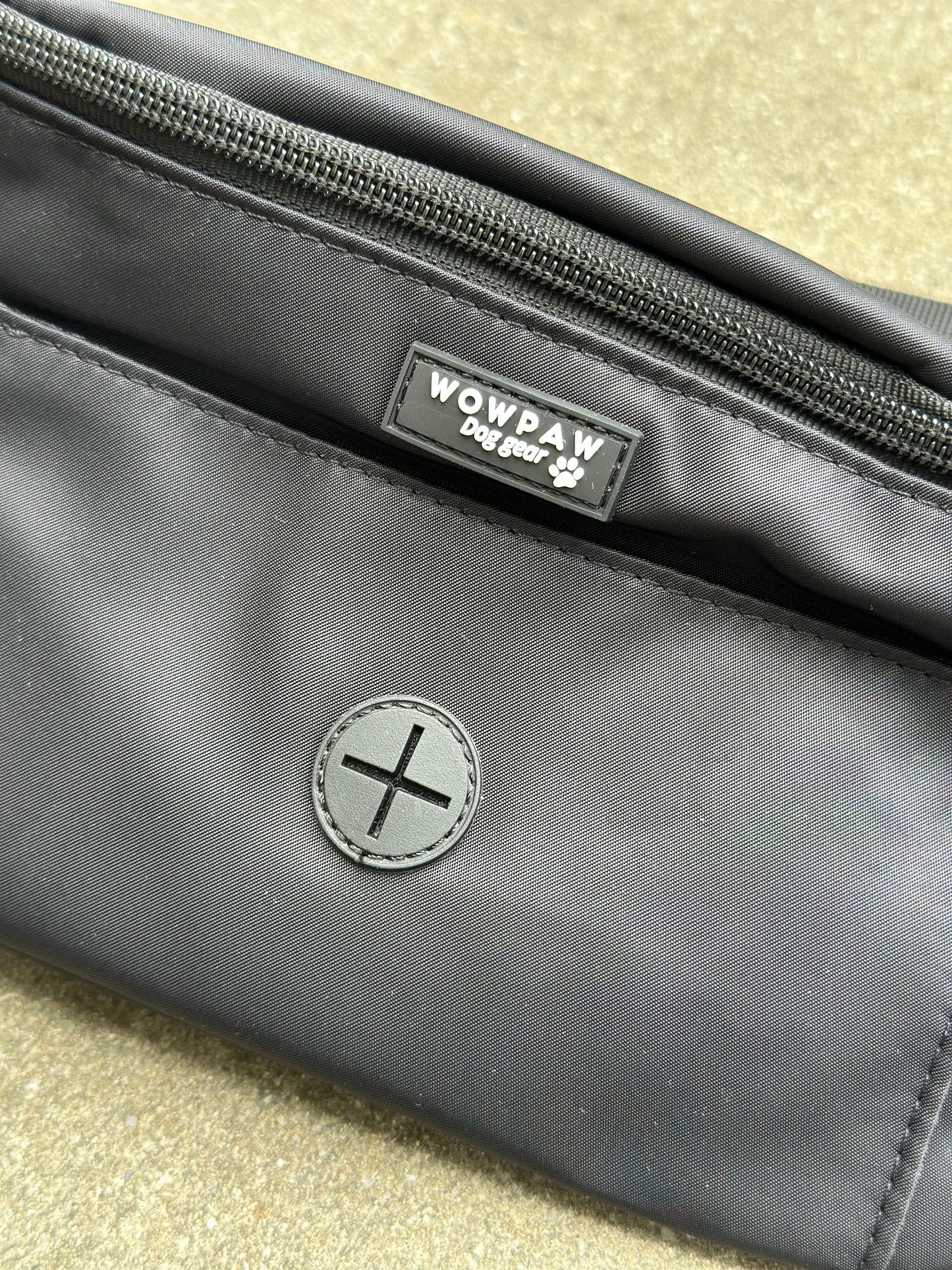 Bauchtasche mit Kotbeutelspender